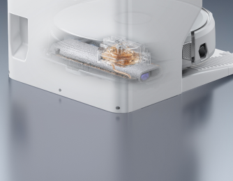 Active water tank self-cleaning